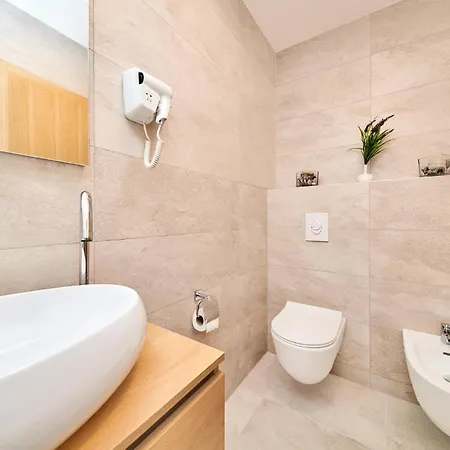 Ribarska Koliba - Marija 풀라