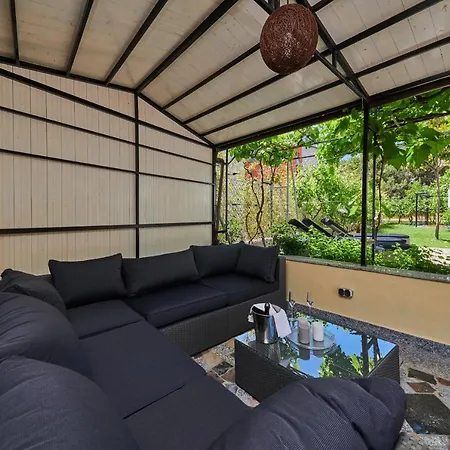 Ribarska Koliba - Marija * Pula